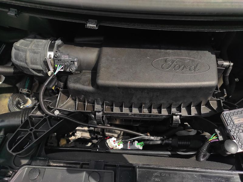 Ford Transit Custom 2,0EcoBlue mHev, L2, 6 míst,TZ - fotka 32 z 46