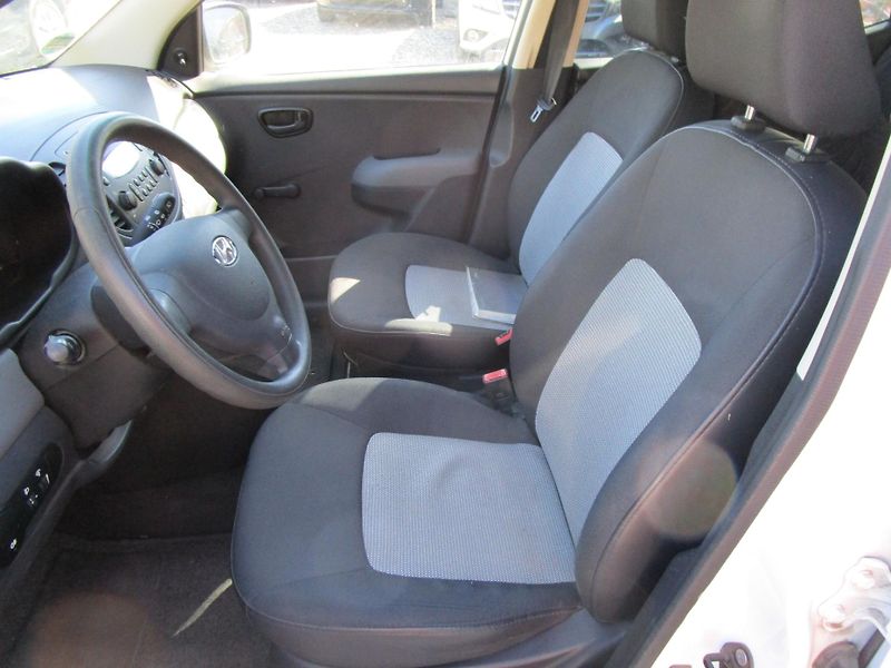 Hyundai i10 (2011) - fotka 8 z 13