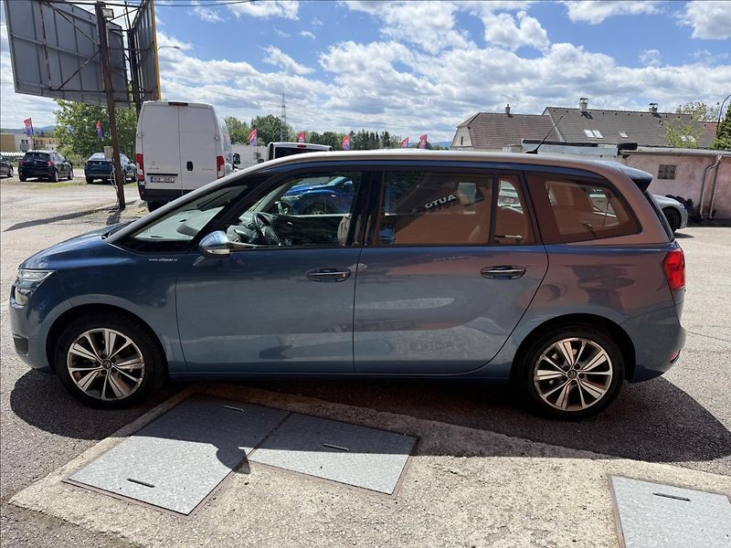 Citroën Grand C4 Picasso 1,6 HDi 7Míst ČR 1Majitel - fotka 8 z 31