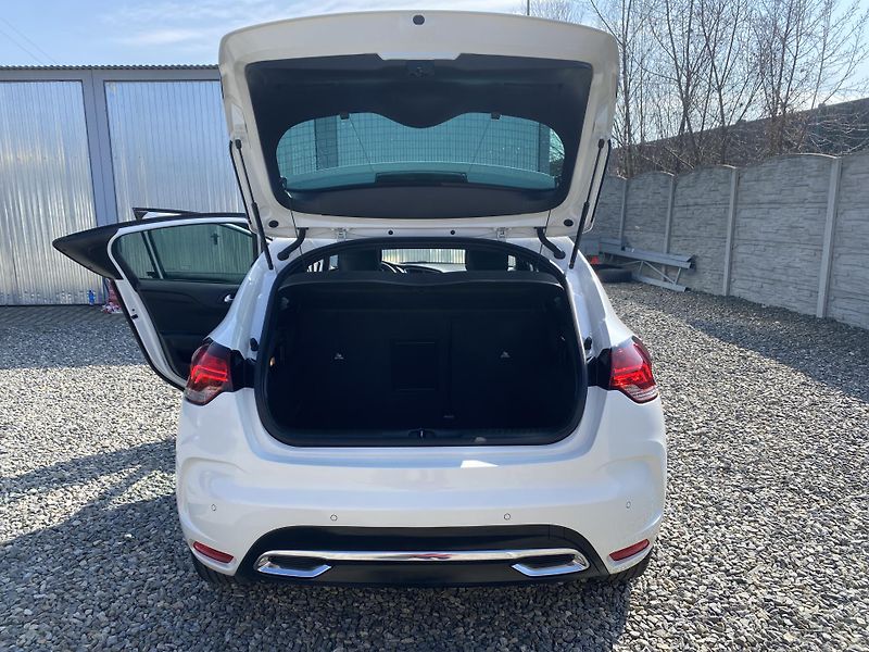 Citroën DS4 1.6i 16V 120PS EXCLUSIVE TOP!! - fotka 110 z 160