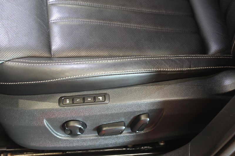 Škoda Superb (2021) 2.0TDI DSG Edition Style+ - fotka 17 z 39