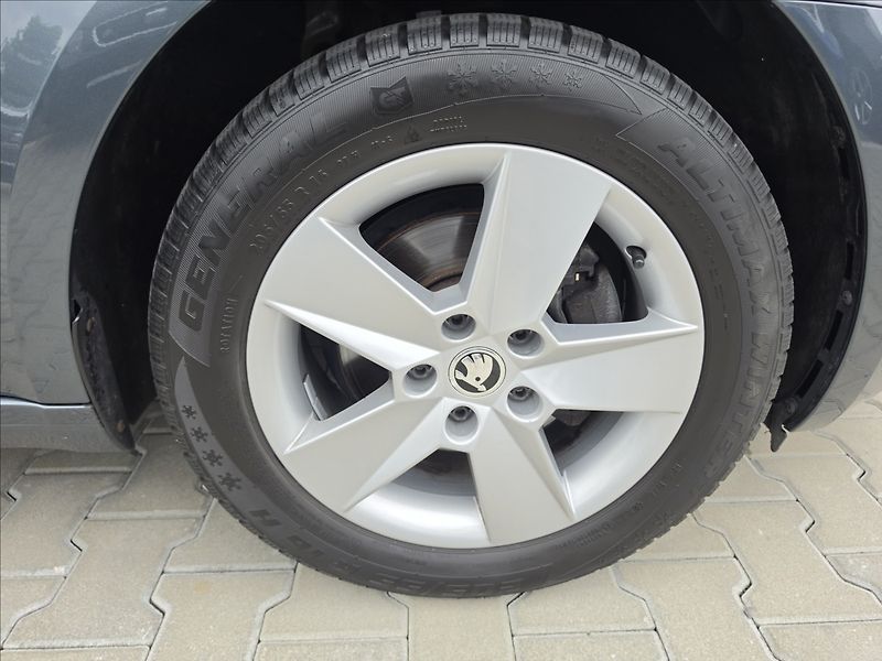 Škoda Octavia 1,4TSi 110KW Ambition 92TKM - fotka 33 z 39