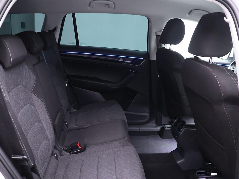 Škoda Kodiaq 2,0 TDI 140kW DSG 4x4 CZ Style - fotka 15 z 36