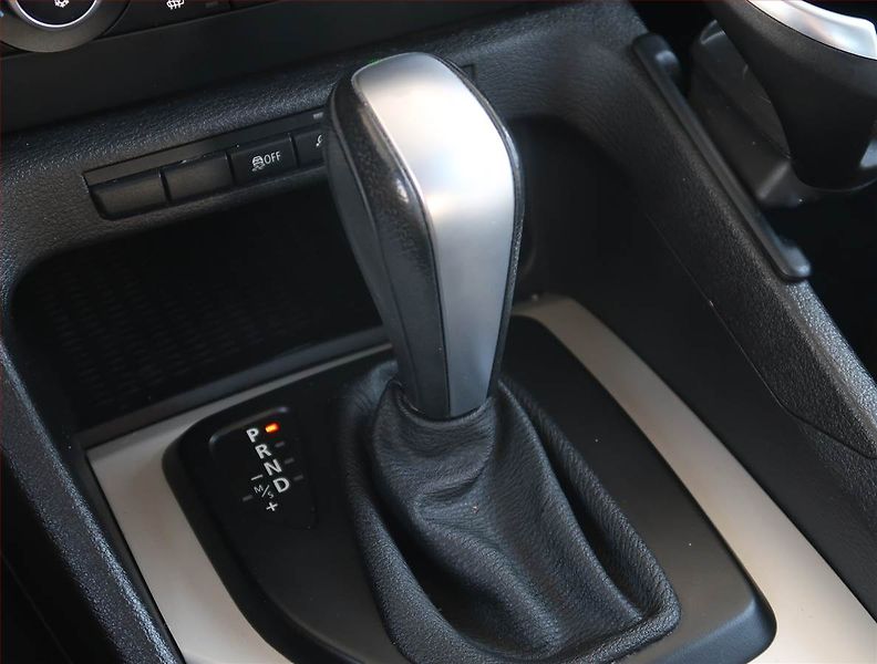 BMW X1 (2013) xDrive18d, 4X4, Automat - fotka 13 z 19