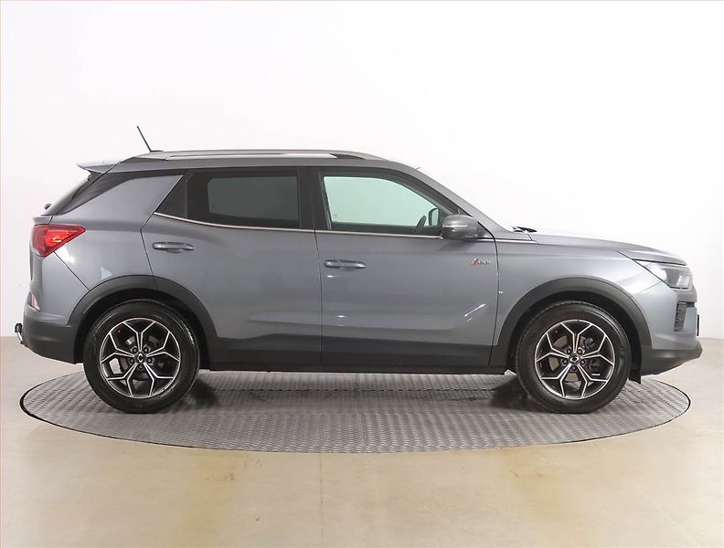 SsangYong Korando (2023) Style 1.5 T-GDI - fotka 6 z 20