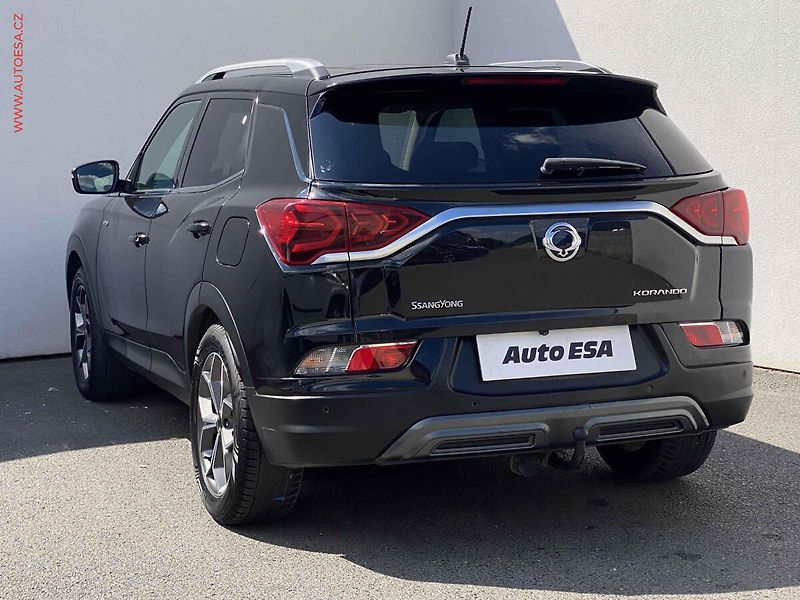 SsangYong Korando (2020) 1.5 T-GDi AWD, AT, TZ, navi - fotka 6 z 19