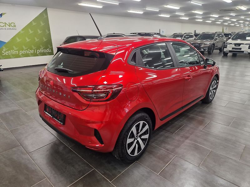 Mitsubishi Colt (2024) Invite+ 67 kW 2024 800km - fotka 7 z 60