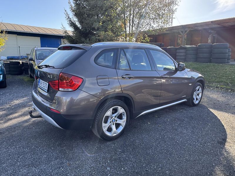 BMW X1 2.0 X-DRIVE 105KW - fotka 4 z 13