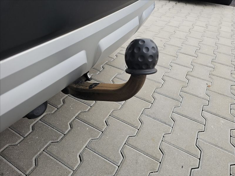 Škoda Yeti 1,4 TSi 90KW Adventure NAVI TZ - fotka 30 z 44