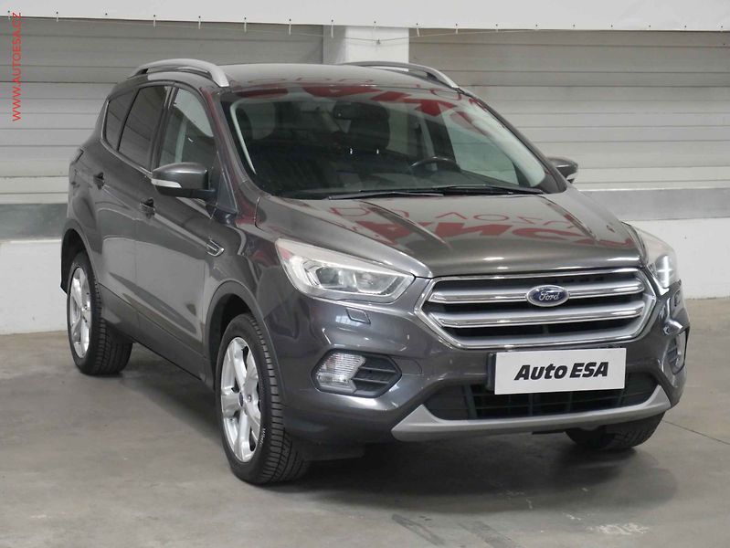 Ford Kuga (2017) 1.5TDCi, ČR, Navi, park.čidla - fotka 1 z 21