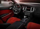 Dodge Charger SRT Hellcat.