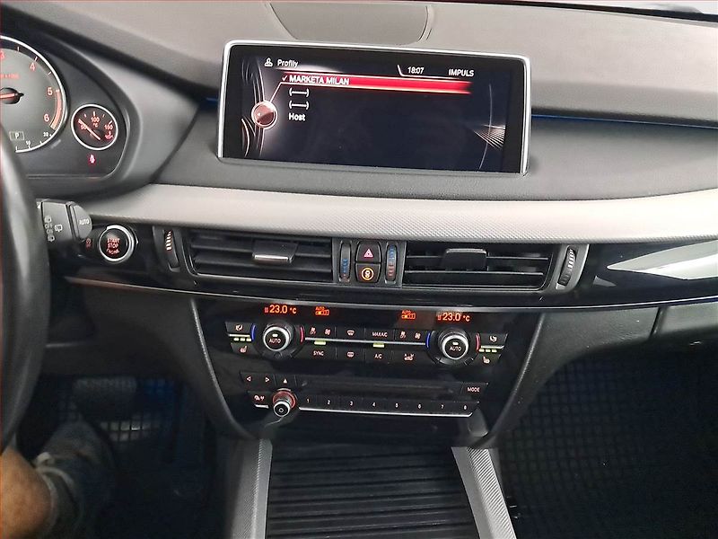 BMW X5 (2014) M Paket xDrive30d, 4X4 - fotka 12 z 19