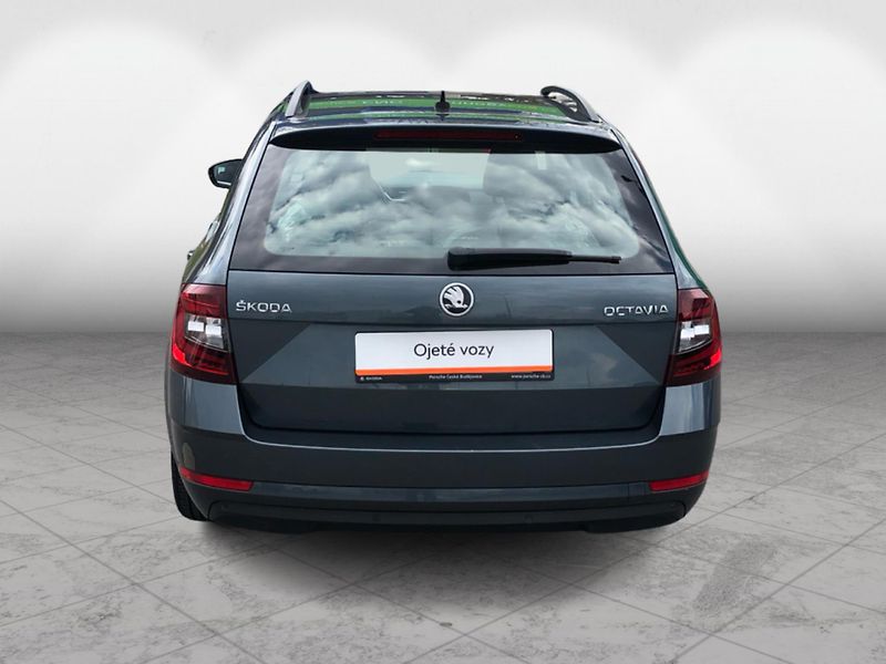 Škoda Octavia COMBI 1.6 TDi STYLE - fotka 9 z 30