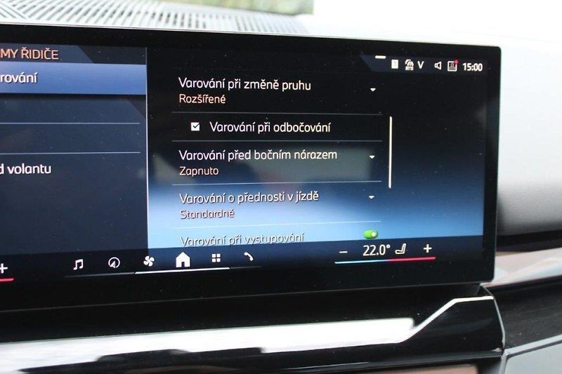 BMW i5 xDrive40 Sedan - fotka 24 z 27