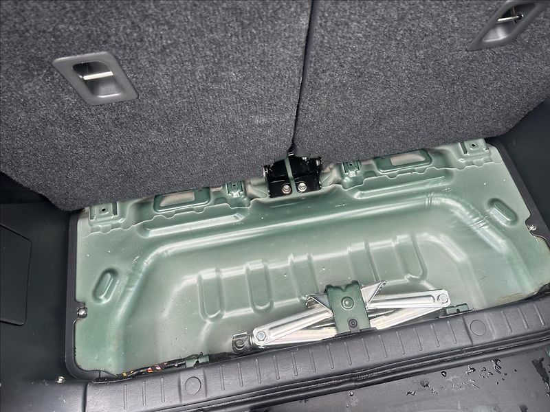 Suzuki Jimny 1,3 4x4 TAŽNÉ KLIMA BEZ KOROZE - fotka 6 z 20