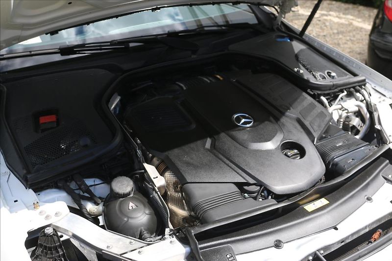 Mercedes-Benz Třídy E 4 MATIC,ČR,DPH,59TKM - fotka 35 z 38