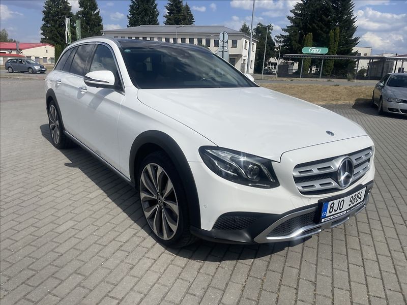 Mercedes-Benz Třídy E 2,0 4Matic ALL-TERREIN PANO LE - fotka 6 z 40