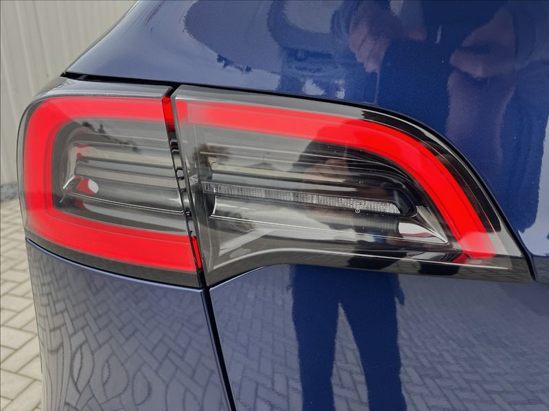 Tesla Model Y 0,0 Long Range 1.maj. původ ČR - fotka 16 z 50
