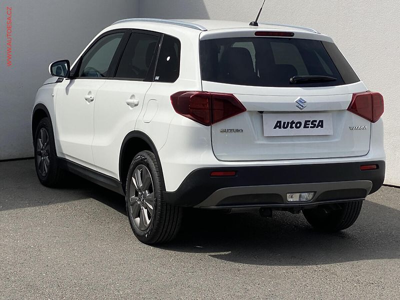 Suzuki Vitara (2019) 1.0 B-Jet, Comfort, navi - fotka 6 z 18