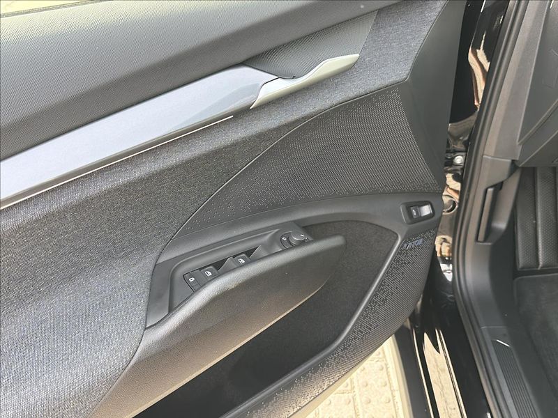 Škoda Elroq 0,0 iV 85 kWh 210 Kw DPH HUD - fotka 30 z 35