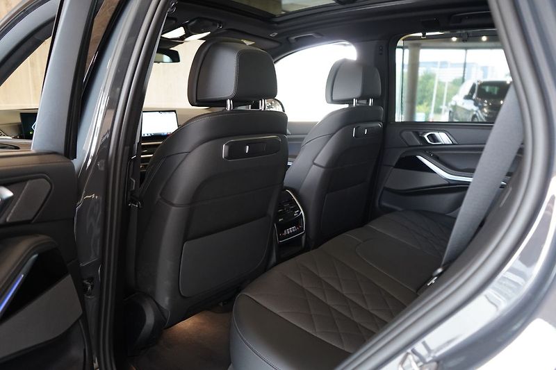 BMW X5 30d xDrive,Ventilace,Pano,H/K - fotka 41 z 48