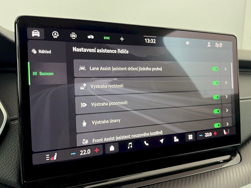 Škoda Octavia (2025) Combi DSG 1.5TSI 110kW SportLi - fotka 14 z 30