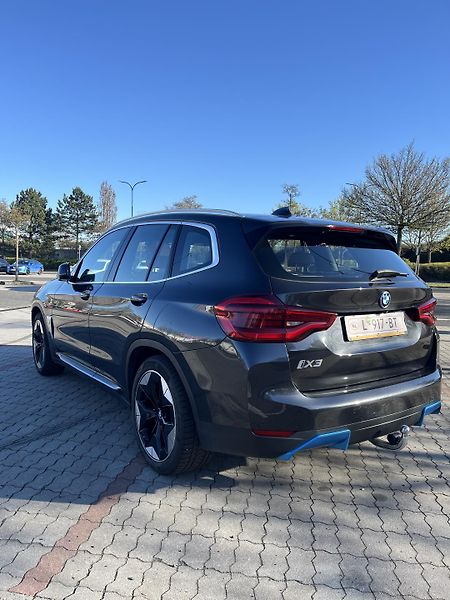 BMW iX3 (2021) /210kW - fotka 3 z 38