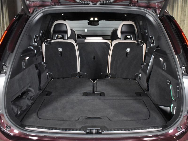 Volvo XC90 2,0 T8 AWD Ultra Masáže,Vzduch - fotka 11 z 30