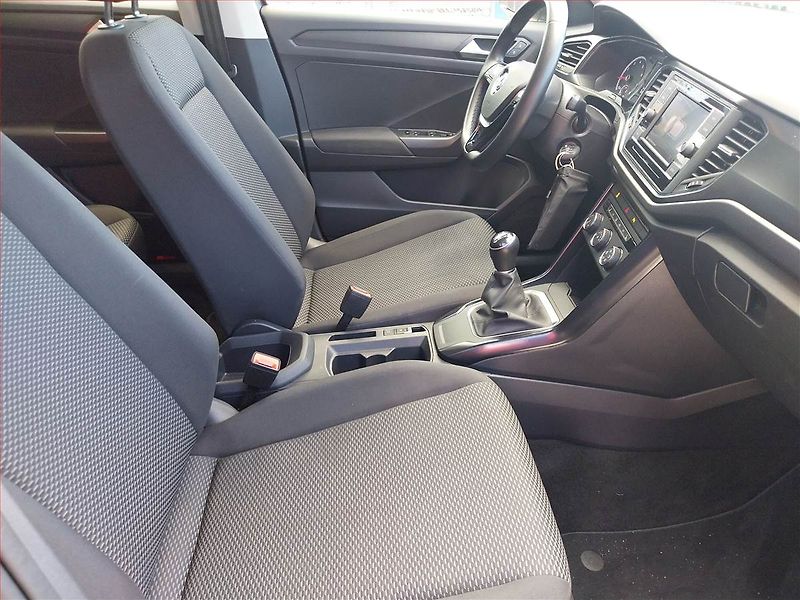 Volkswagen T-Roc (2018) 1.0 TSI, Tempomat - fotka 9 z 16