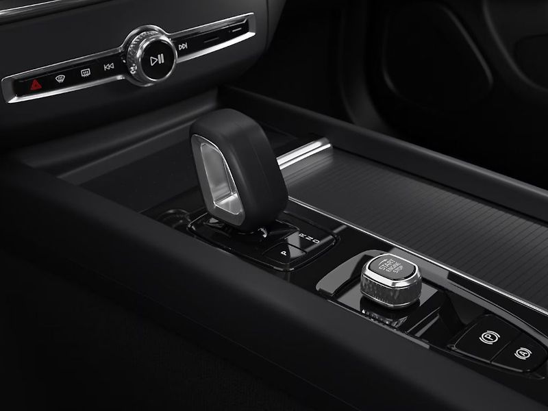 Volvo XC60 CORE B5 AWD 184kW - fotka 8 z 11