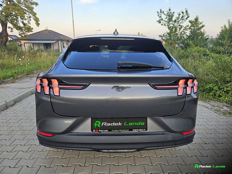 Ford Mustang Mach-E (2021) Kamera, Navi, kůže - fotka 5 z 14