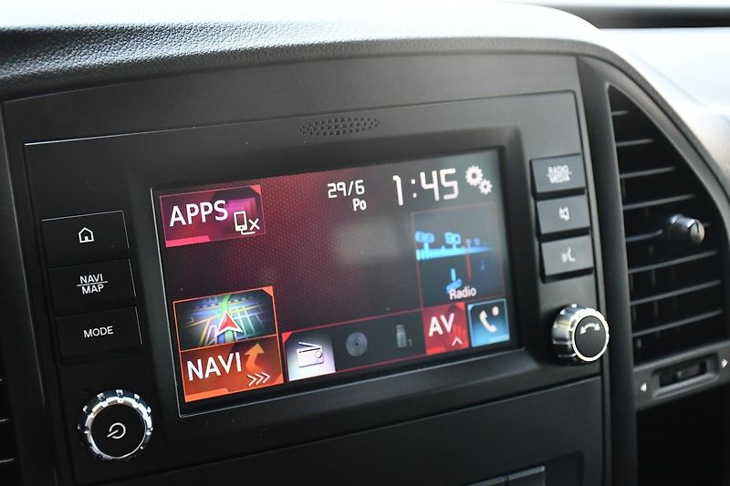 Mercedes-Benz Vito 250D 4MATIC 8MÍST TAŽNÉ NAVI - fotka 27 z 39
