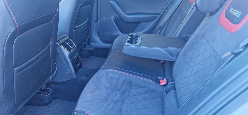 Škoda Octavia (2018) 2.0 TSI DSG RS - fotka 41 z 47