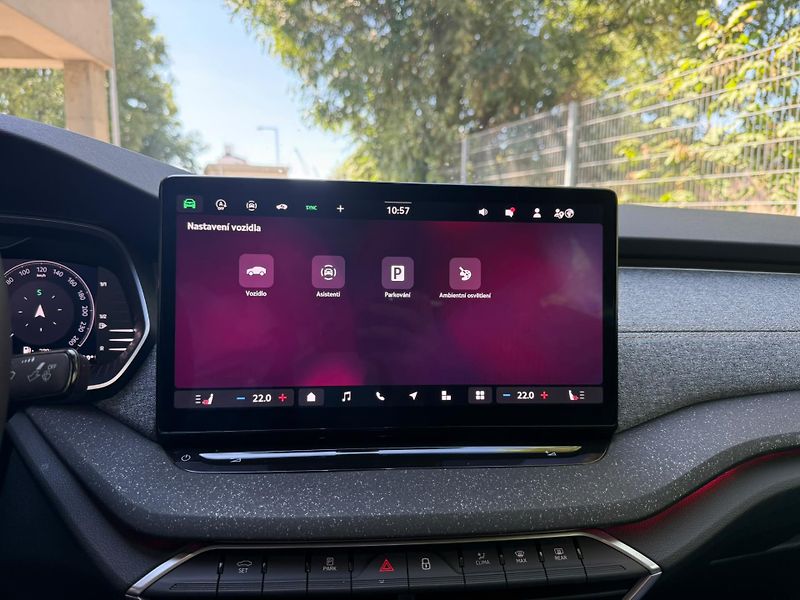 Škoda Octavia Top Selection 2.0 TDI 110kw DS - fotka 14 z 25