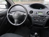 Toyota Yaris (2004) 1.0 VVT-i, po STK, servisované - náhled 7