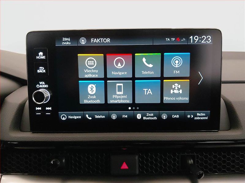 Honda CR-V (2024) 2.0i-MMD HEV - fotka 13 z 17