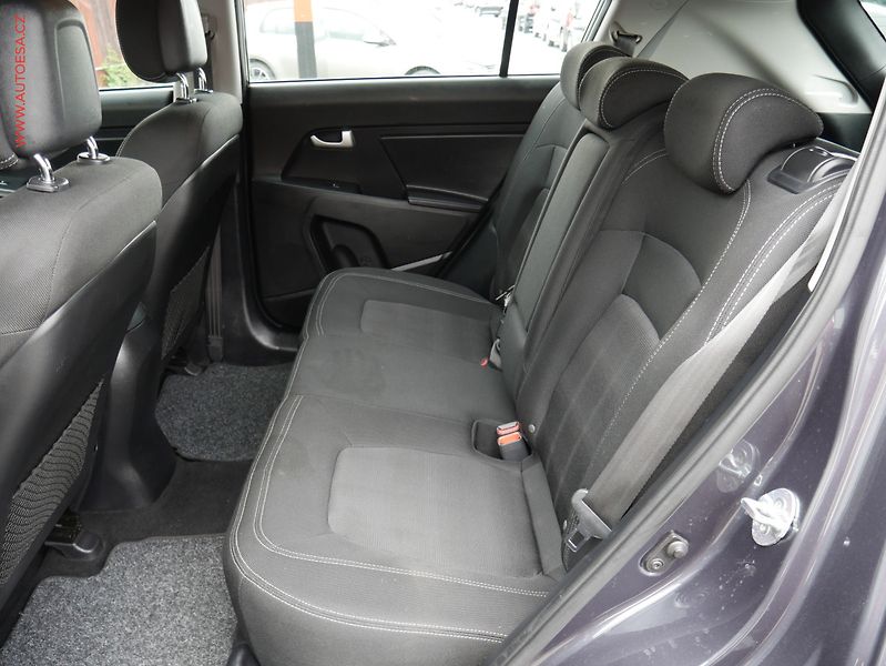 Kia Sportage (2014) 1.6 GDi, Comfort, TZ - fotka 10 z 15