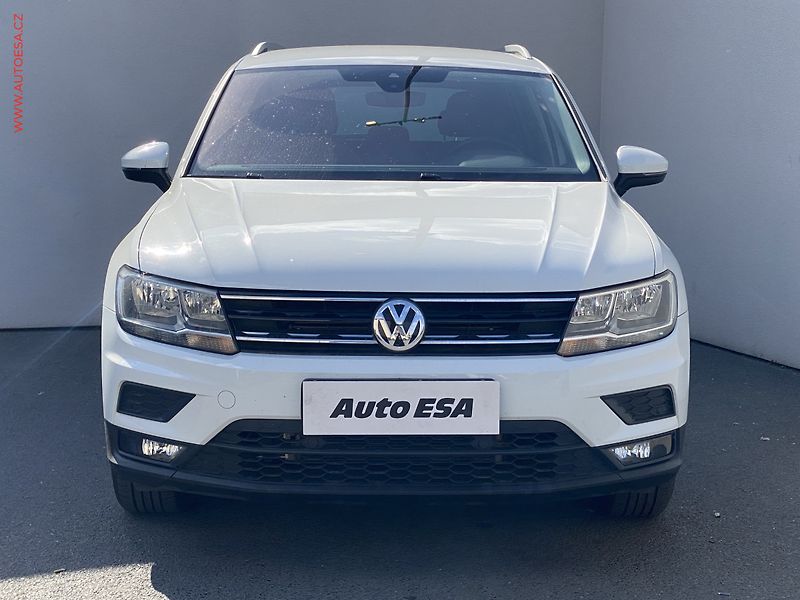Volkswagen Tiguan (2018) 2.0 TSi 4x4, ČR, DSG - fotka 2 z 21