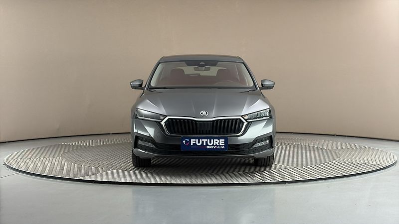 Škoda Octavia 1.4 TSI iV DSG Ambition - fotka 3 z 27