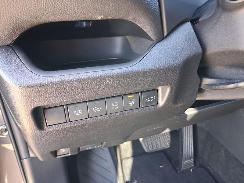 Toyota RAV4 2.5 PHEV e-CVT Selection VIP A - fotka 13 z 25