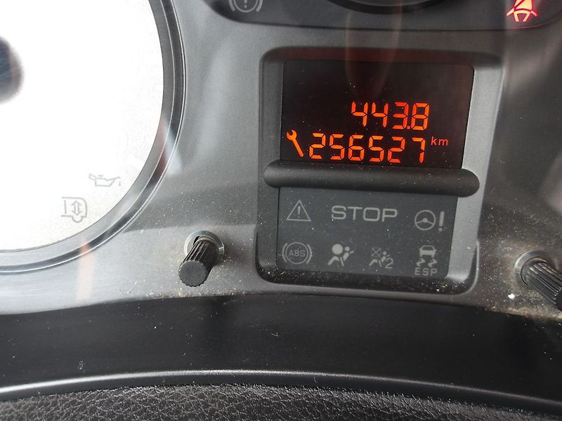 Citroën Berlingo 1,6HDi 2xŠOUPAČKY ! - fotka 26 z 29