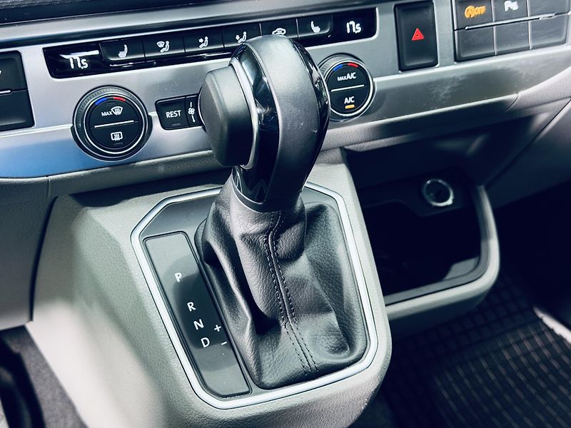 Volkswagen Caravelle (2023) 6.1*BULLI*LONG*DSG*TDI - fotka 20 z 39