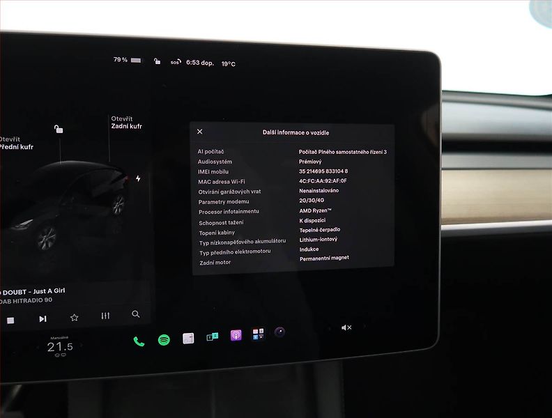 Tesla Model Y (2022) Long Range AWD 79kWh, SoH 91% - fotka 27 z 33