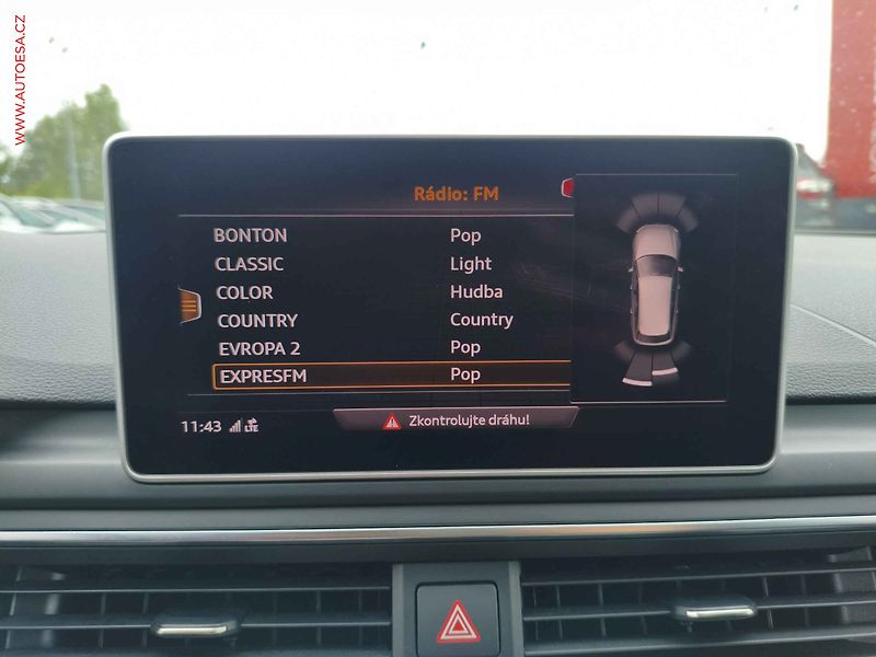 Audi A4 (2018) 2.0 TDi, Bixen, navi, +ALU - fotka 18 z 20