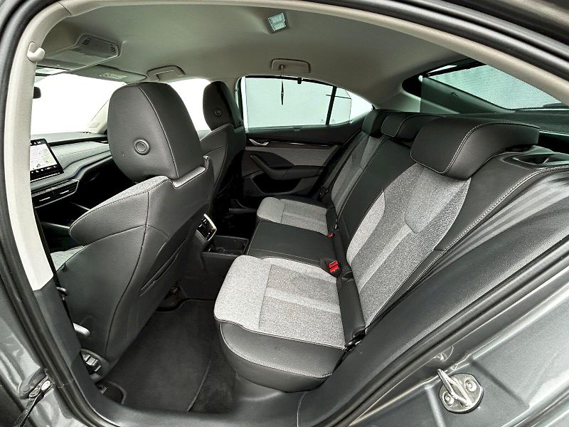 Škoda Octavia (2024) 2.0 TDI 110kW DSG Top Selectio - fotka 30 z 35