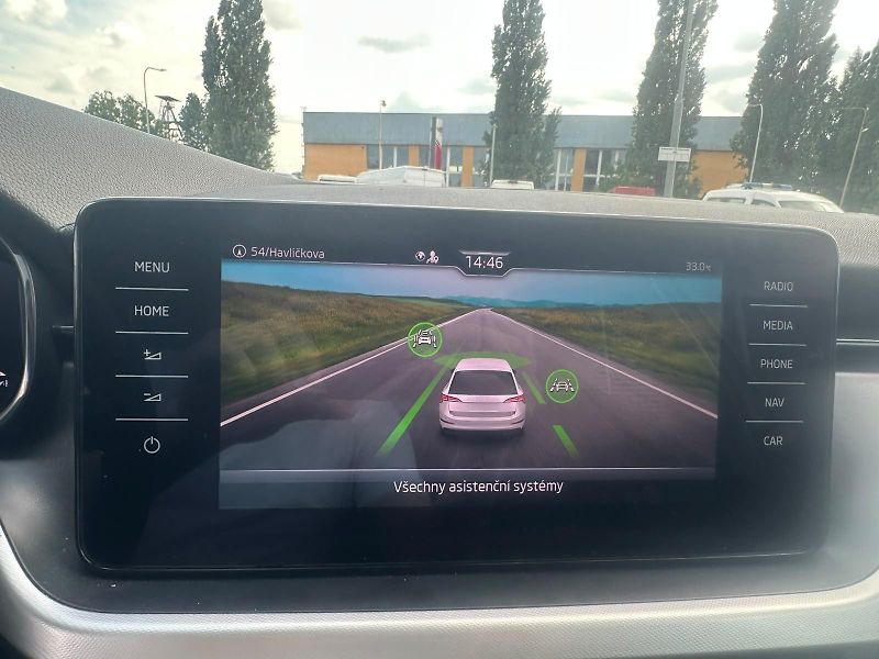 Škoda Scala (2019) 1.6TDi, 85KW - fotka 11 z 32