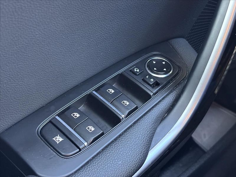Kia Ceed 1,5 TGDi AT TOP ZÁRUKA TAŽNÉ - fotka 35 z 51