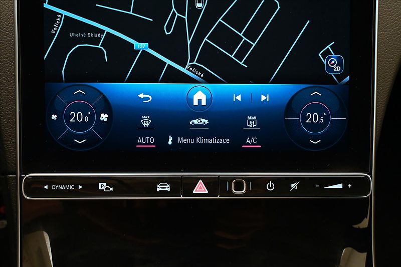Mercedes-Benz Třídy C 2,0 220d 147kW 4MATIC AVANTGAR - fotka 21 z 31