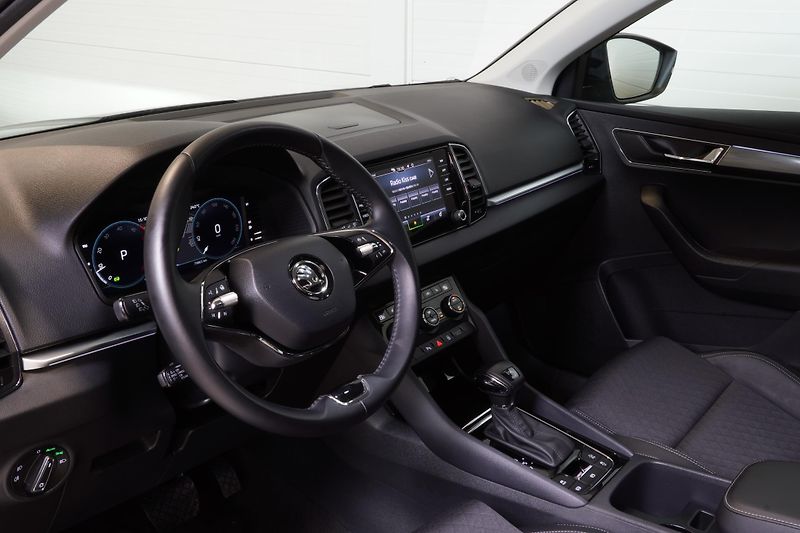 Škoda Karoq 2.0TDI,4x4,DSG,ČR,1.MAJ,TAŽNÉ - fotka 14 z 36