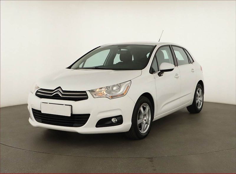 Citroën C4 (2014) 1.6 HDi, ČR,1.maj - fotka 2 z 16